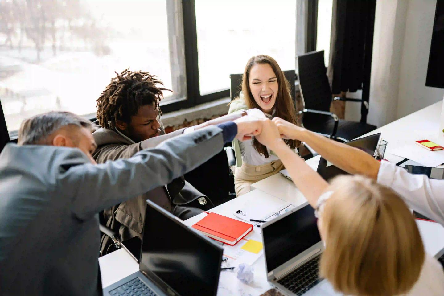 Équipe de professionnels COMSYS - 30 ans d'expertise en solutions de gestion et sécurité